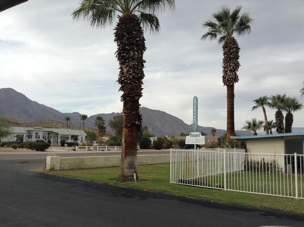 Stanlunds Inn And Suites Borrego Springs Exterior foto